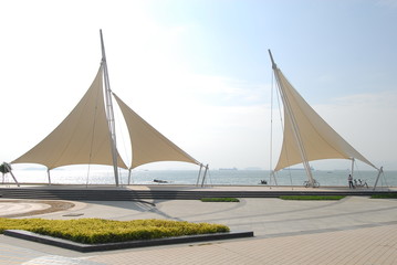 皮肤黑用什么眉笔？